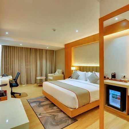 Clarion Hotel Bangalore Yesvantpur Bagian luar foto