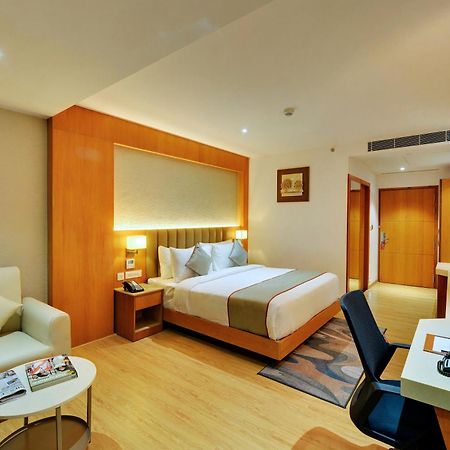 Clarion Hotel Bangalore Yesvantpur Bagian luar foto