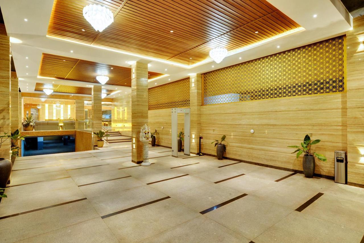 Clarion Hotel Bangalore Yesvantpur Bagian luar foto