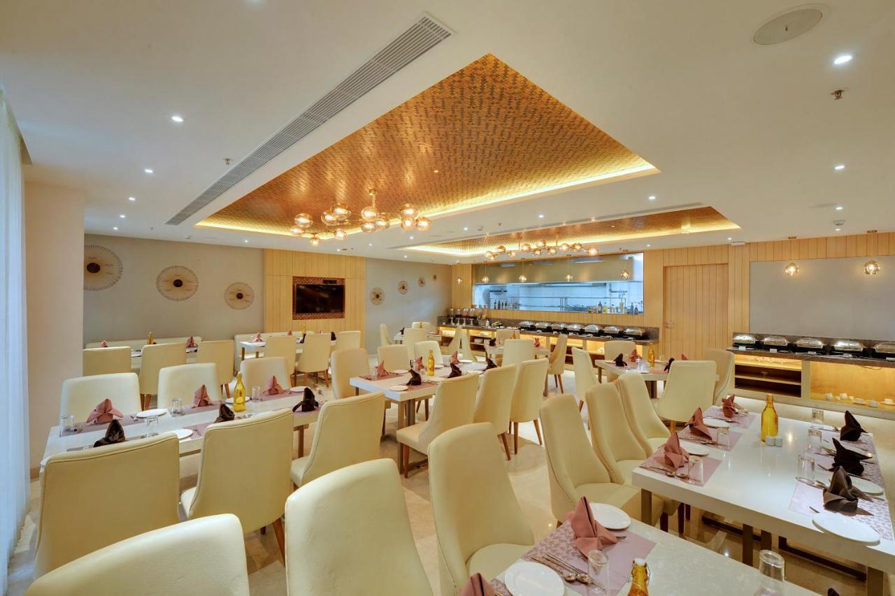 Clarion Hotel Bangalore Yesvantpur Bagian luar foto