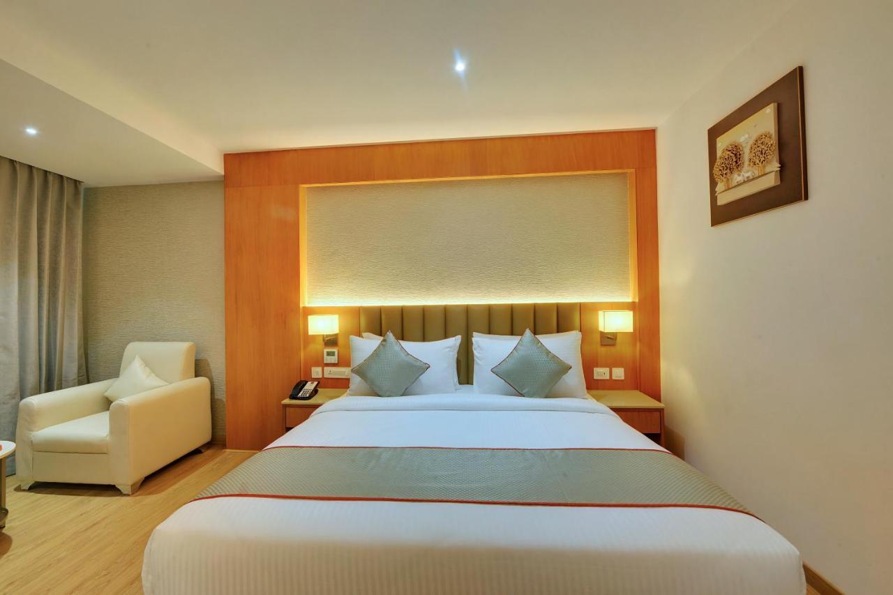 Clarion Hotel Bangalore Yesvantpur Bagian luar foto