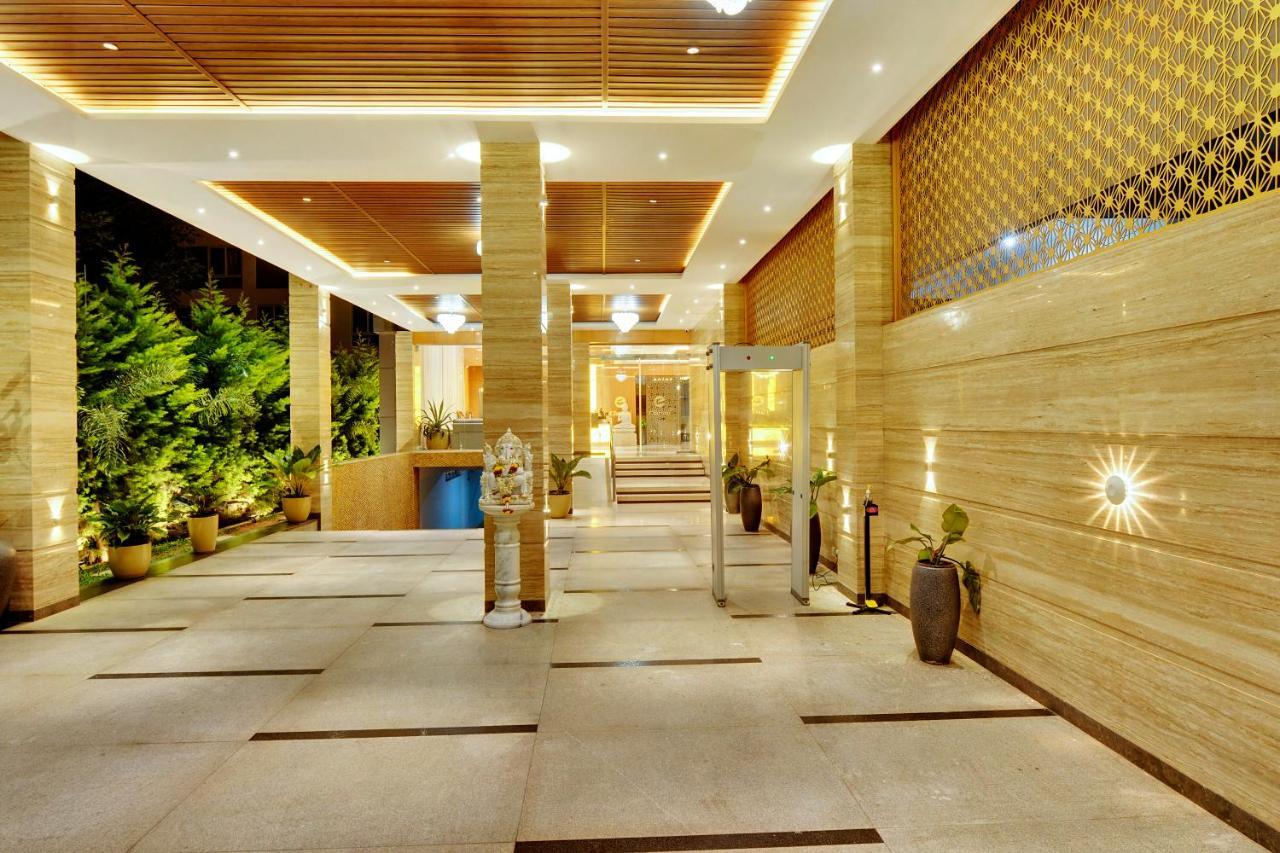 Clarion Hotel Bangalore Yesvantpur Bagian luar foto