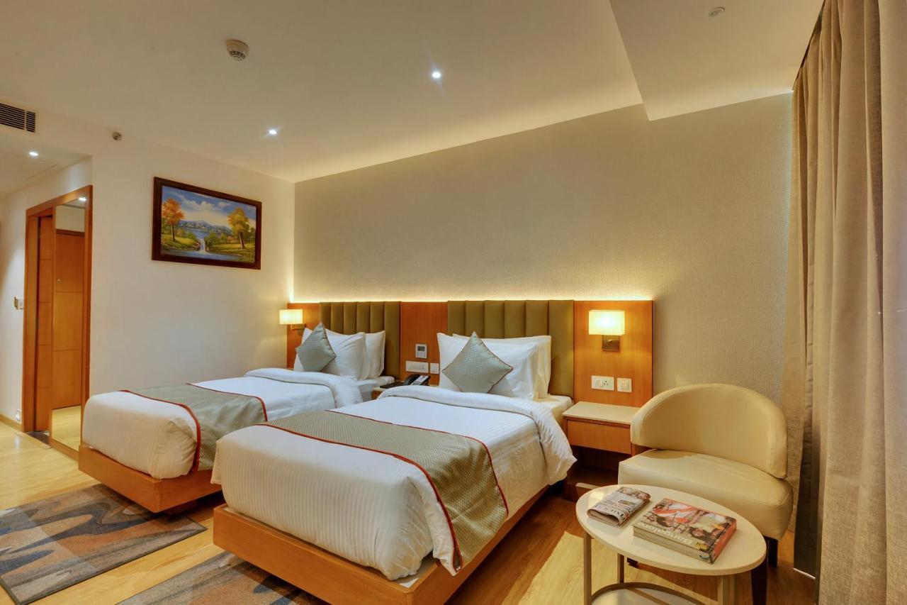 Clarion Hotel Bangalore Yesvantpur Bagian luar foto