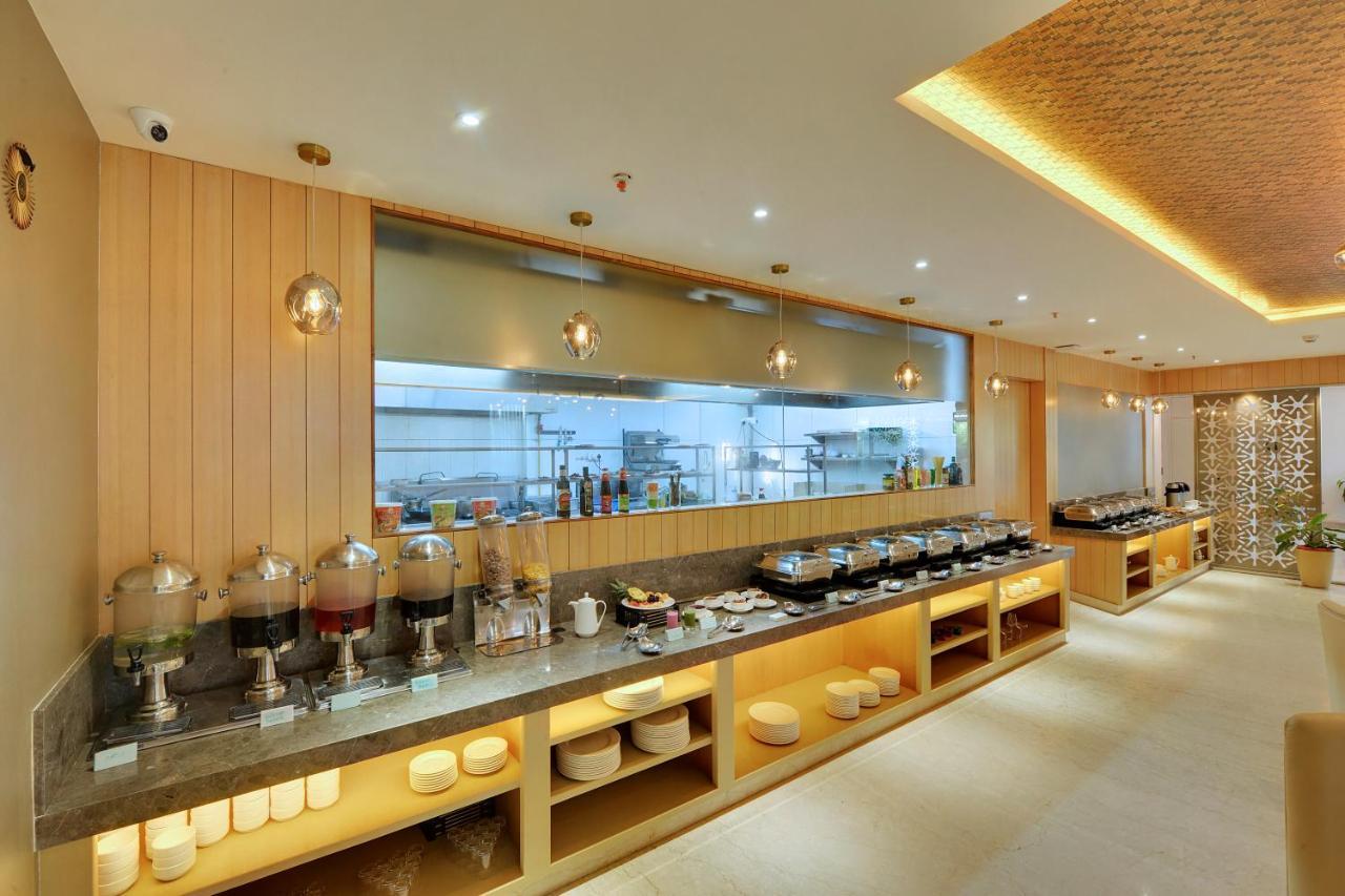 Clarion Hotel Bangalore Yesvantpur Bagian luar foto