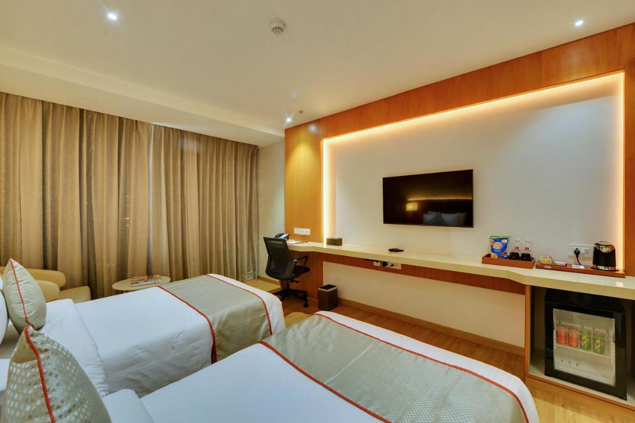 Clarion Hotel Bangalore Yesvantpur Bagian luar foto